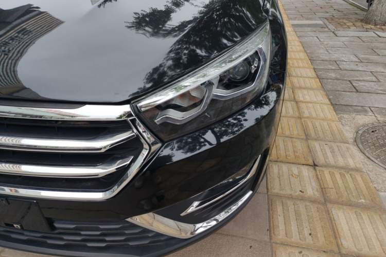 Used Hanteng X5 2018 1.5T CVT Luxury Edition Left Front Headlight