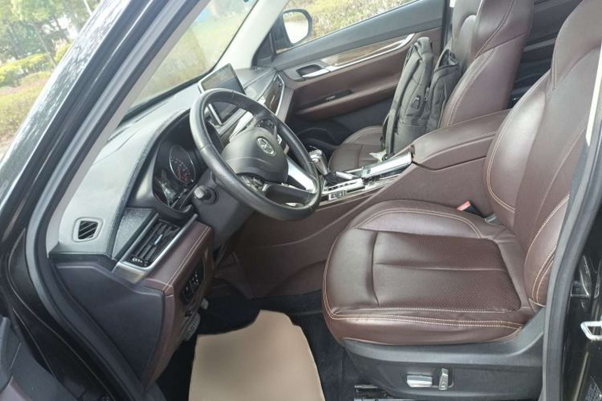 Used Hanteng X5 2018 1.5T CVT Elite Edition Left Front Seat