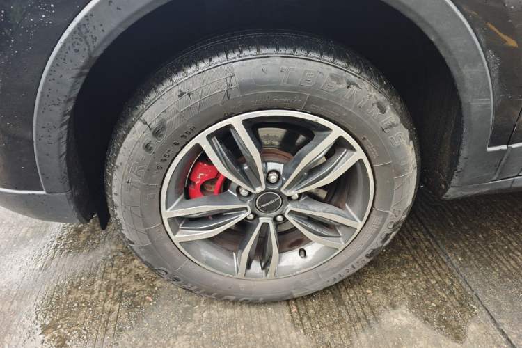 Used Hanteng X5 2018 1.5L Manual Comfort Edition Left Front Wheel Hub