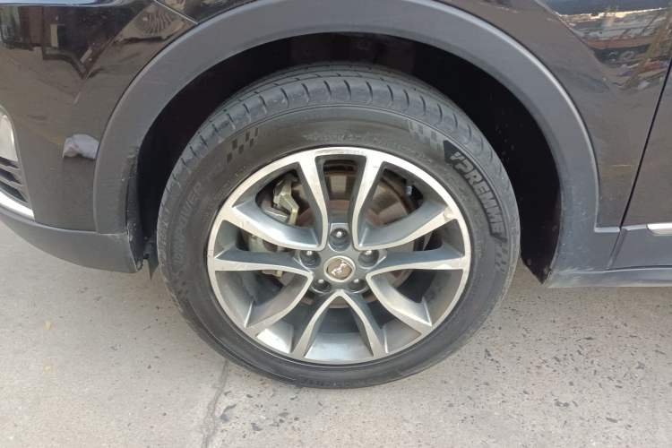 Used Hanteng X5 2018 1.5T CVT Luxury Edition Left Front Wheel Hub
