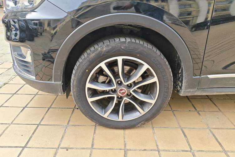 Used Hanteng X5 2018 1.5T CVT Luxury Edition Left Front Wheel Hub