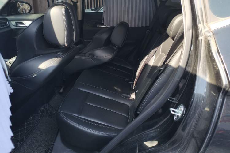 Used Hanteng X5 2018 1.5T Manual Luxury Edition Left Rear Seat