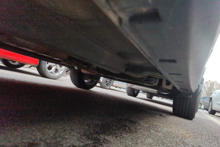 Used Hanteng X5 2018 1.5T CVT Luxury Edition Left Side Sill