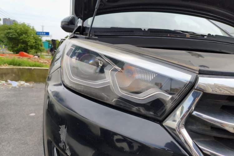 Used Hanteng X5 2018 1.5T CVT Elite Edition Right Front Headlight