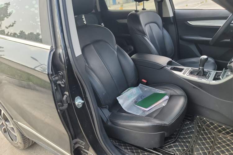 Used Hanteng X5 2018 1.5L Manual Elite Edition Right Front Seat