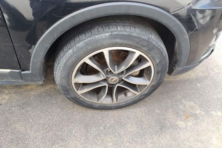 Used Hanteng X5 2018 1.5T CVT Elite Edition Right Front Wheel Hub