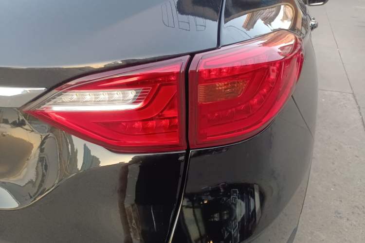 Used Hanteng X5 2018 1.5T CVT Luxury Edition Right Rear Taillight