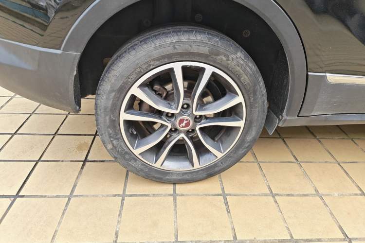 Used Hanteng X5 2018 1.5T CVT Luxury Edition Right Rear Wheel Hub