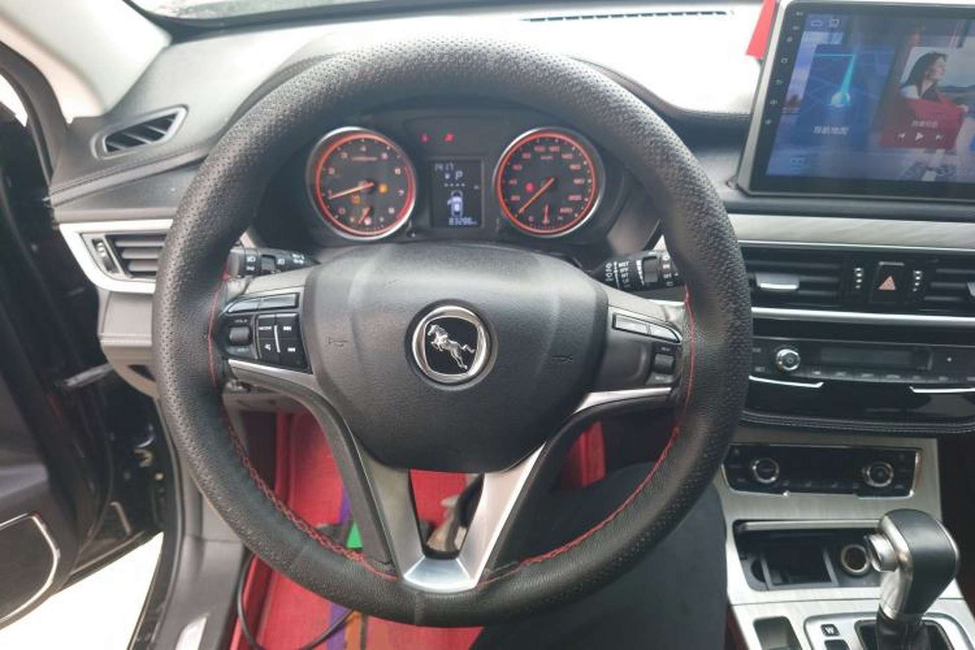 Used Hanteng X5 2018 1.5T CVT Elite Edition Steering Wheel