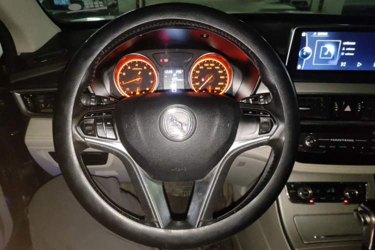 Used Hanteng X5 2018 1.5T CVT Luxury Edition Steering Wheel