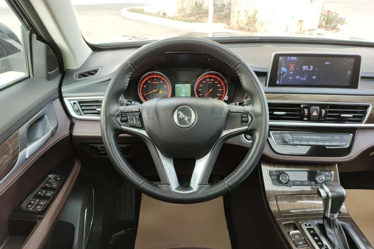 Used Hanteng X5 2018 1.5T CVT Luxury Edition Steering Wheel