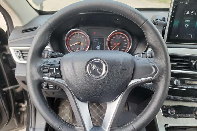 Used Hanteng X5 2018 1.5L Manual Elite Edition Steering Wheel