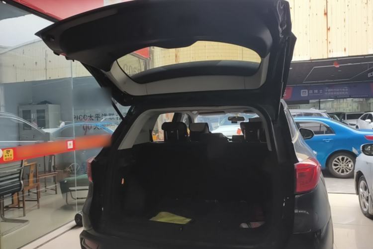 Used Hanteng X5 2018 1.5T CVT Luxury Edition Trunk