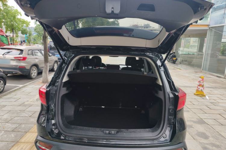 Used Hanteng X5 2018 1.5T CVT Luxury Edition Trunk