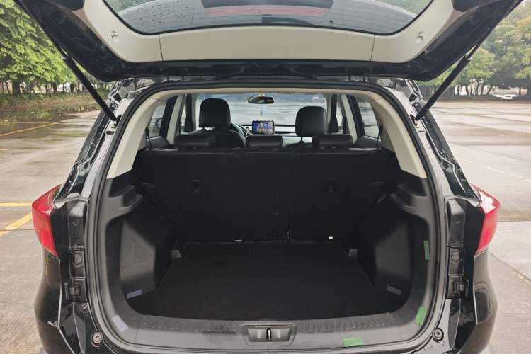 Used Hanteng X5 2018 1.5L Manual Comfort Edition Trunk