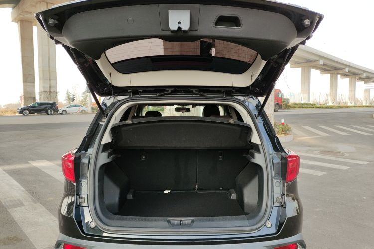 Used Hanteng X5 2018 1.5T CVT Luxury Edition Trunk