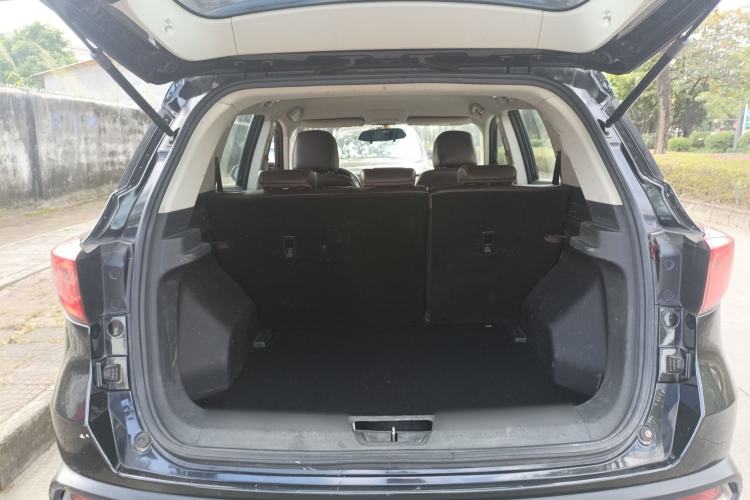 Used Hanteng X5 2018 1.5T CVT Elite Edition Trunk