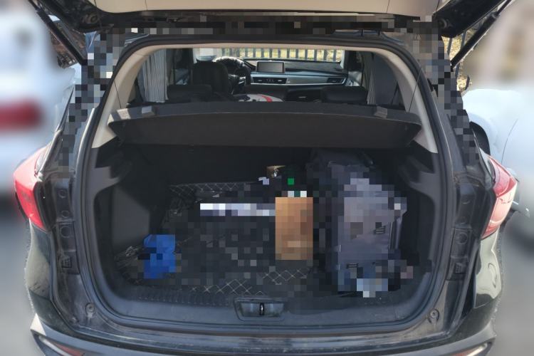 Used Hanteng X5 2018 1.5T Manual Luxury Edition Trunk