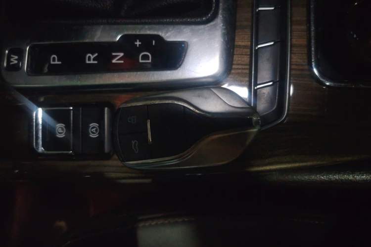 Used Hanteng X5 2018 1.5T CVT Luxury Edition Vehicle Key