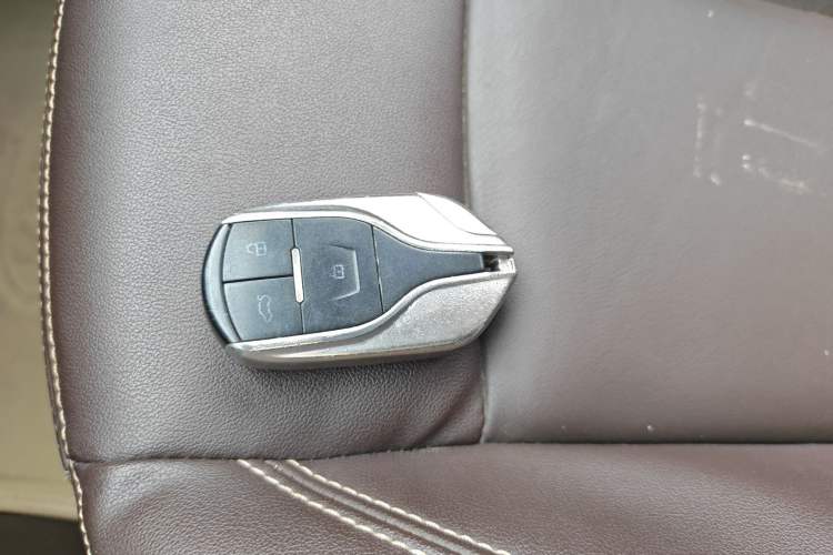 Used Hanteng X5 2018 1.5T CVT Luxury Edition Vehicle Key