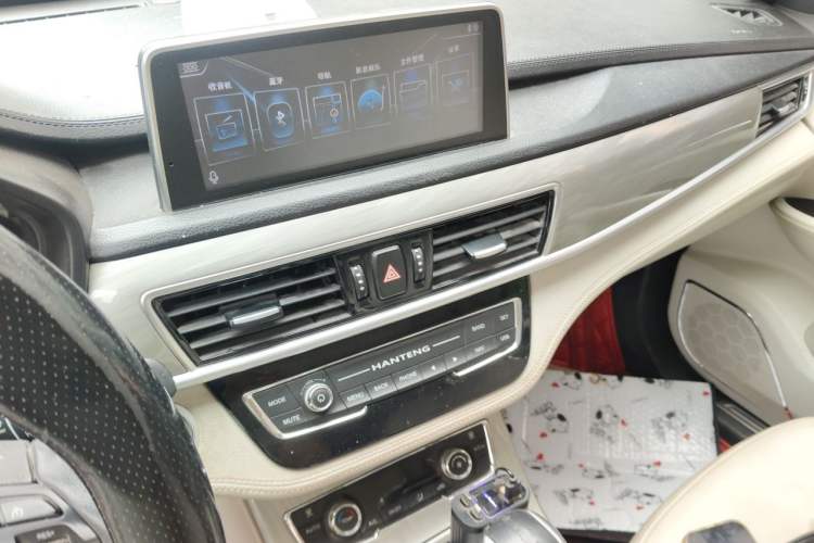 Used Hanteng X5 2018 1.5T CVT Luxury Edition Audio And AC Panel