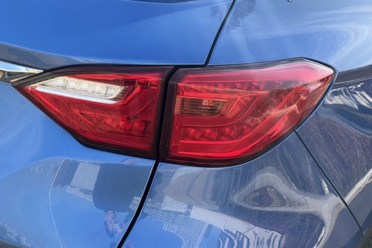 Used Hanteng X5 2018 1.5T Manual Luxury Edition Exterior 5