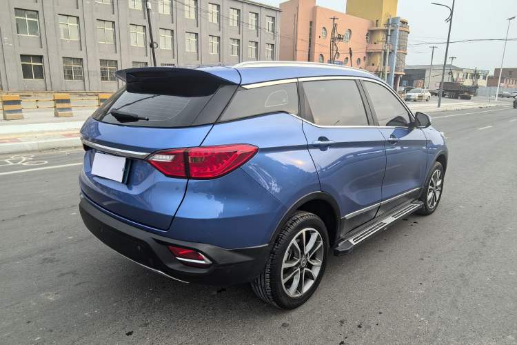 Used Hanteng X5 2018 1.5T CVT Luxury Edition Exterior 5