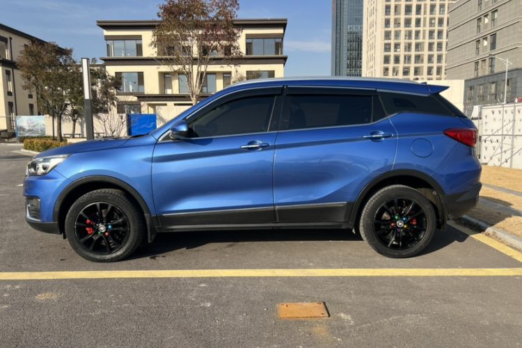 Used Hanteng X5 2018 1.5T Manual Luxury Edition Exterior 8
