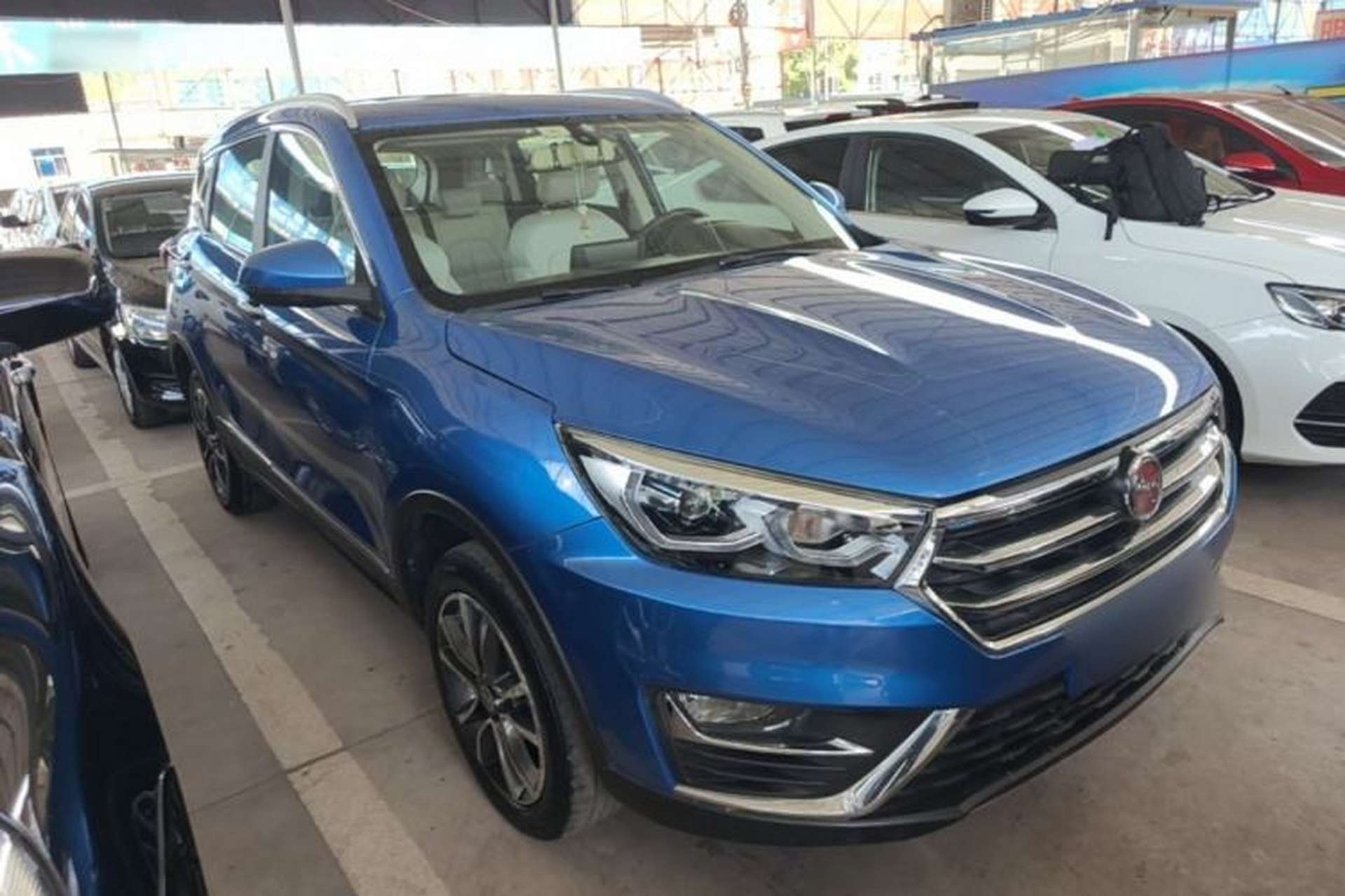 Used Hanteng X5 2018 1.5T CVT Luxury Edition Front Right 45 Deg