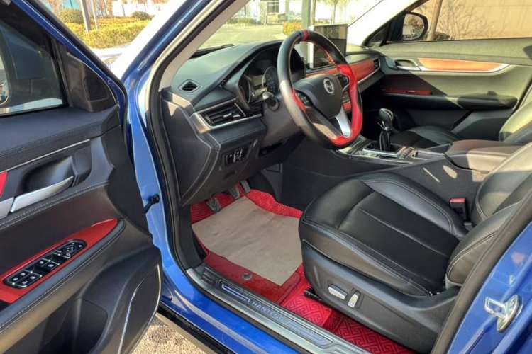 Used Hanteng X5 2018 1.5T Manual Luxury Edition Interior 5