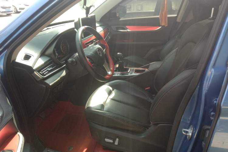 Used Hanteng X5 2018 1.5T Manual Luxury Edition Left Front Seat