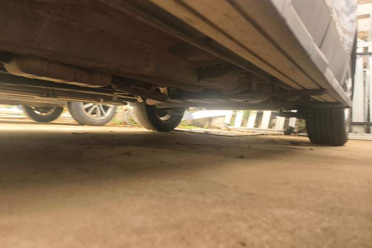 Used Hanteng X5 2018 1.5T Manual Luxury Edition Left Side Sill