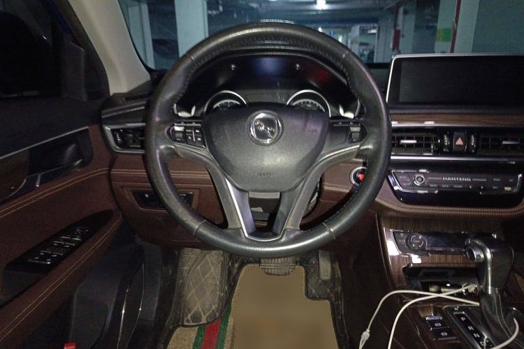 Used Hanteng X5 2018 1.5T CVT Luxury Edition Steering Wheel