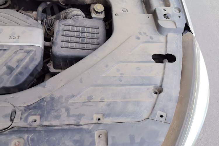 Used Hanteng X5 2018 1.5T CVT Luxury Edition Engine Bay Left