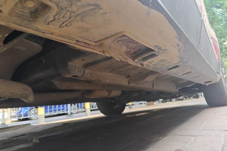 Used Hanteng X5 2018 1.5T CVT Luxury Edition Chassis Rear Right