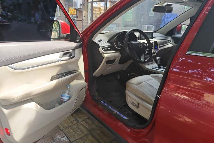 Used Hanteng X5 2018 1.5T CVT Luxury Edition Driver Seat