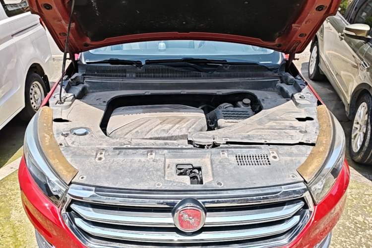 Used Hanteng X5 2018 1.5T CVT Luxury Edition Engine Bay