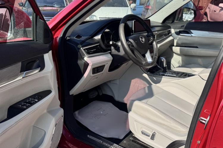 Used Hanteng X5 2018 1.5T CVT Luxury Edition Interior 2