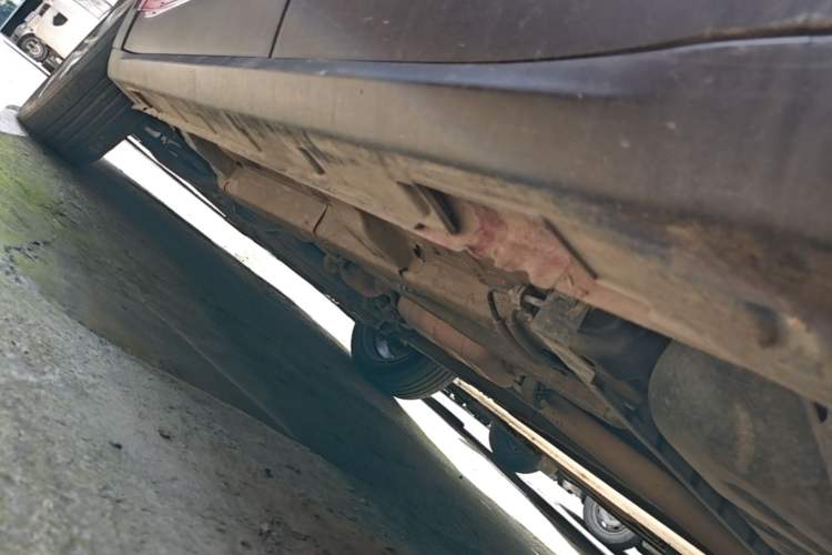 Used Hanteng X5 2018 1.5T CVT Luxury Edition Left Side Sill