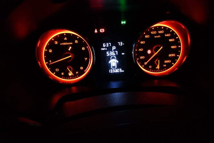 Used Hanteng X5 2018 1.5T CVT New Year Edition Odometer Close Up