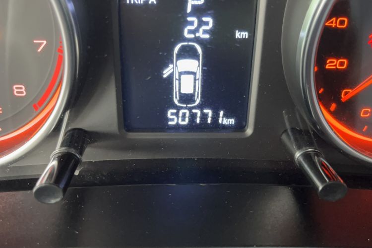 Used Hanteng X5 2018 1.5T CVT Elite Edition Odometer Close Up