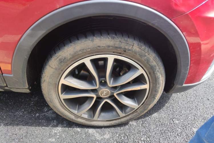 Used Hanteng X5 2018 1.5T CVT Luxury Edition Right Front Wheel Hub