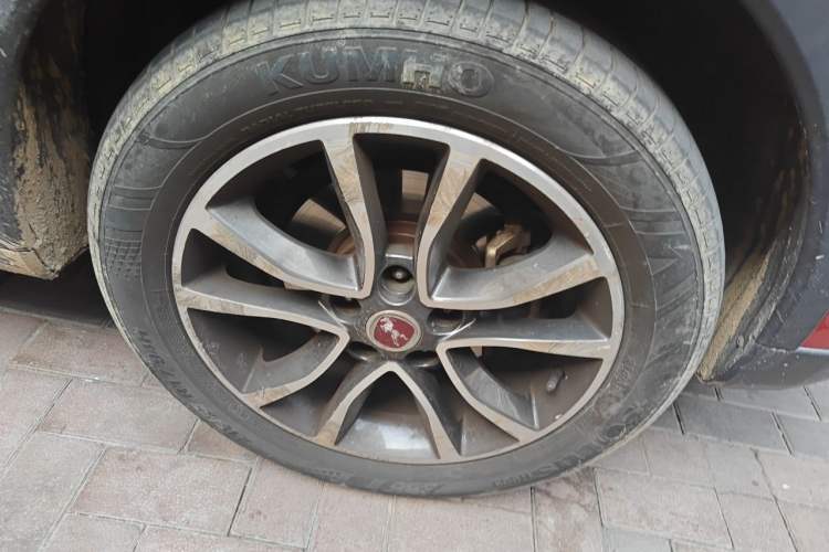 Used Hanteng X5 2018 1.5T CVT Luxury Edition Right Front Wheel Hub