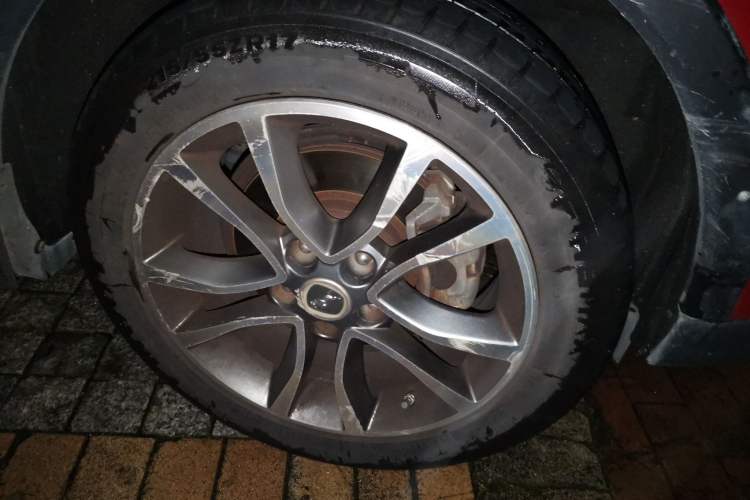 Used Hanteng X5 2018 1.5T CVT New Year Edition Right Front Wheel Hub