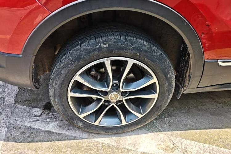 Used Hanteng X5 2018 1.5T CVT Luxury Edition Right Rear Wheel Hub