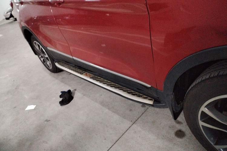 Used Hanteng X5 2018 1.5T CVT Luxury Edition Right Side Sill