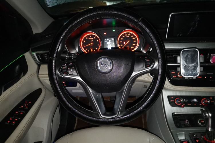 Used Hanteng X5 2018 1.5T CVT New Year Edition Steering Wheel