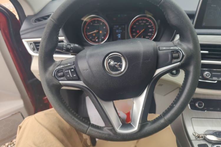 Used Hanteng X5 2018 1.5T CVT Luxury Edition Steering Wheel