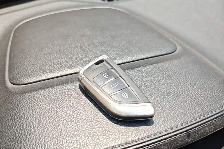 Used Hanteng X5 2018 1.5T CVT Luxury Edition Vehicle Key