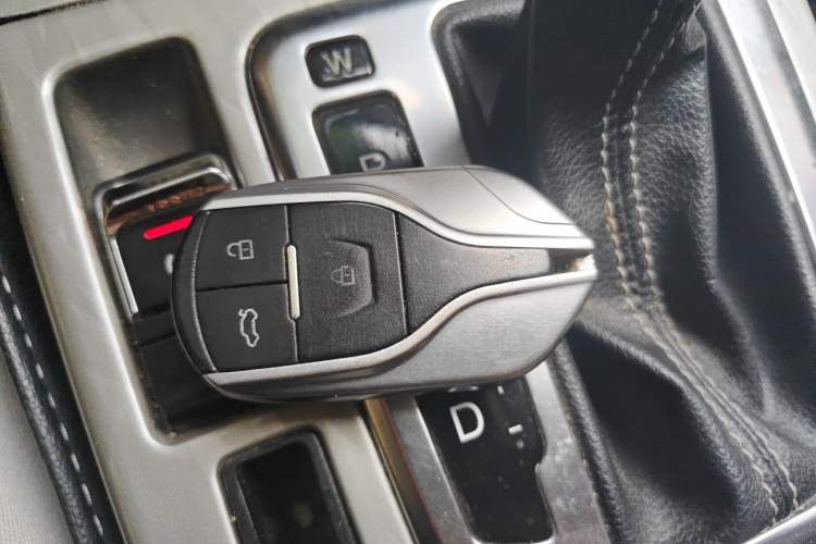 Used Hanteng X5 2018 1.5T CVT Luxury Edition Vehicle Key